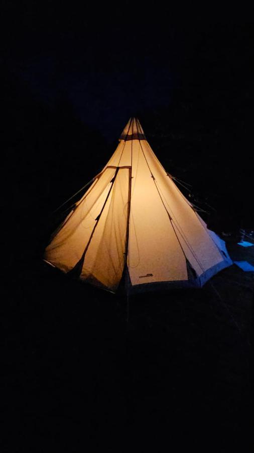 普里恩斯慕斯 Glamping Fluffy Horns - Glempings Pukainie Ragi酒店 外观 照片